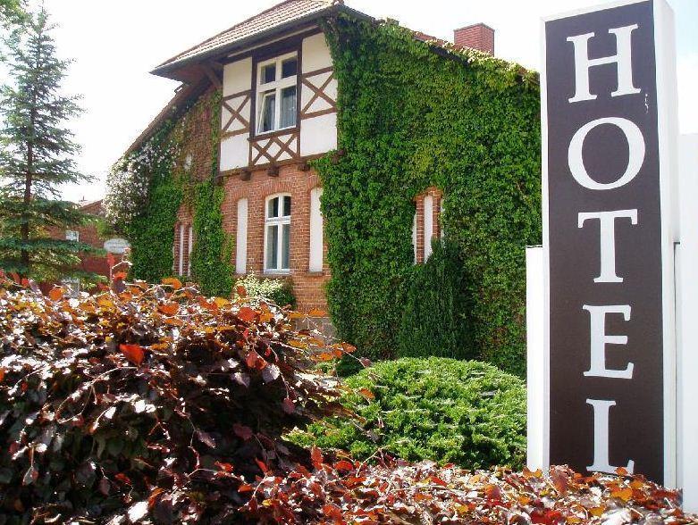 Hotel Sankt Georg Neubrandenburg Exterior photo