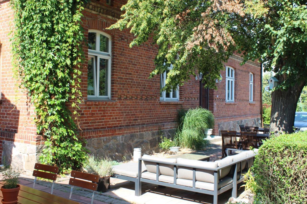 Hotel Sankt Georg Neubrandenburg Exterior photo
